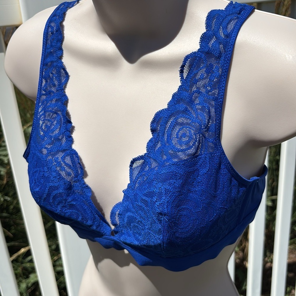 PINK Victoria’s Secret Lace Plunge Bralette Size Med Never Worn - Picture 2 of 5